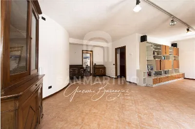 Appartamento in vendita a Varese, Centro, ... - foto 2