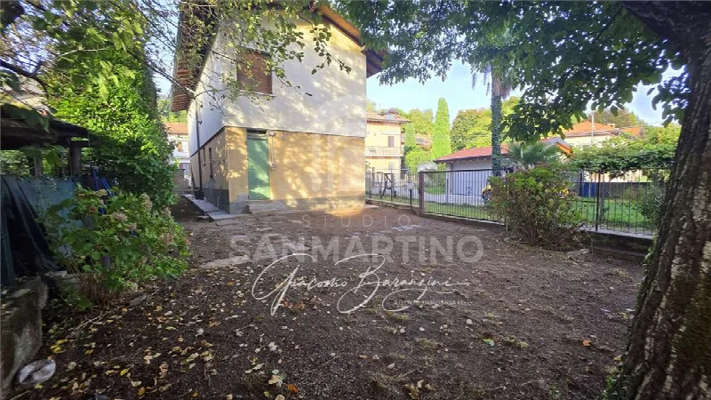 Villa in vendita a Comerio - foto 1