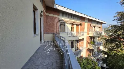 Appartamento in vendita a Varese, Centro, ... - foto 3