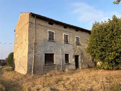 Rustico/Casale in vendita a Azzano Decimo - foto 1