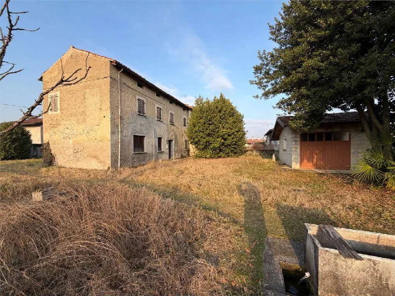 Rustico/Casale in vendita a Azzano Decimo - foto 3