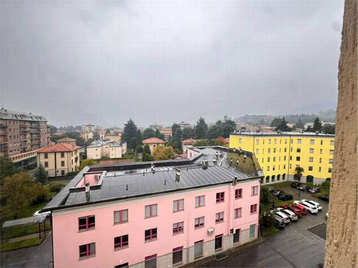 Appartamento in vendita a Erba - foto 2