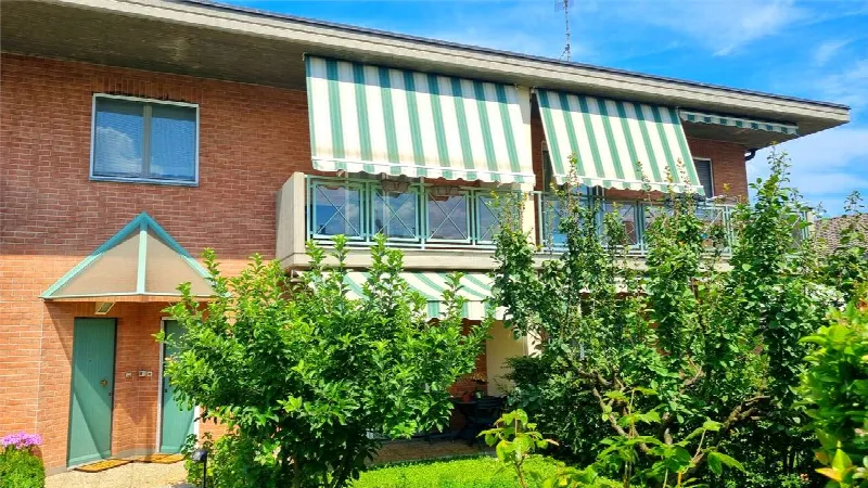 Villetta a schiera in vendita a Chieri - foto 1