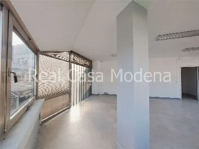 Ufficio a Modena