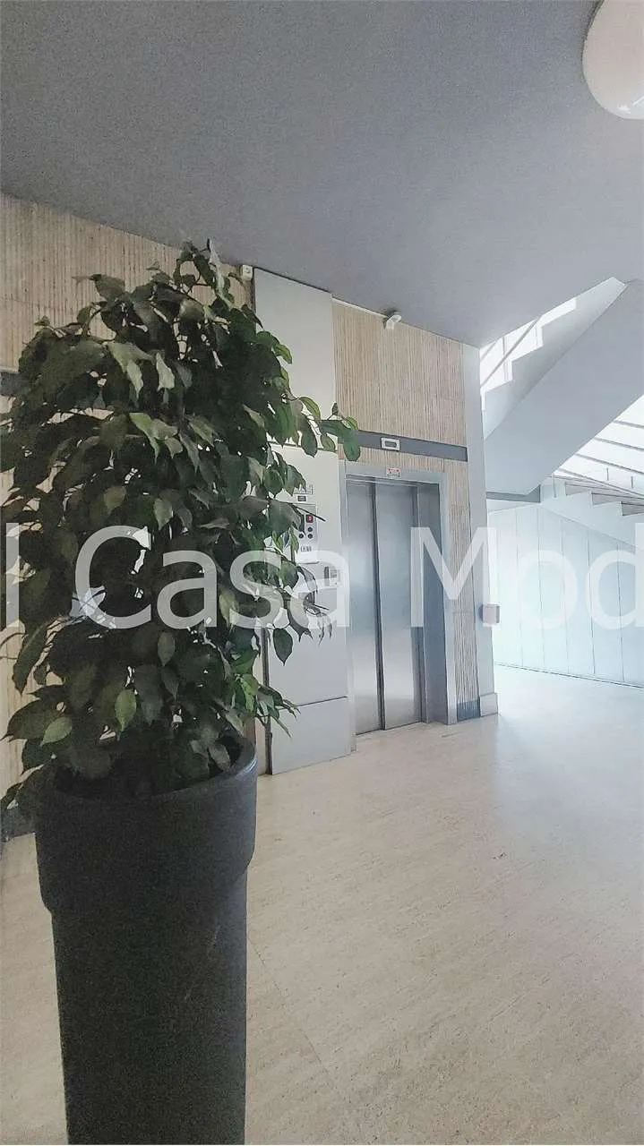 Ufficio in vendita a Modena, Villaggio Giardino, Cognento, Cittanova, Baggiovara - foto 2