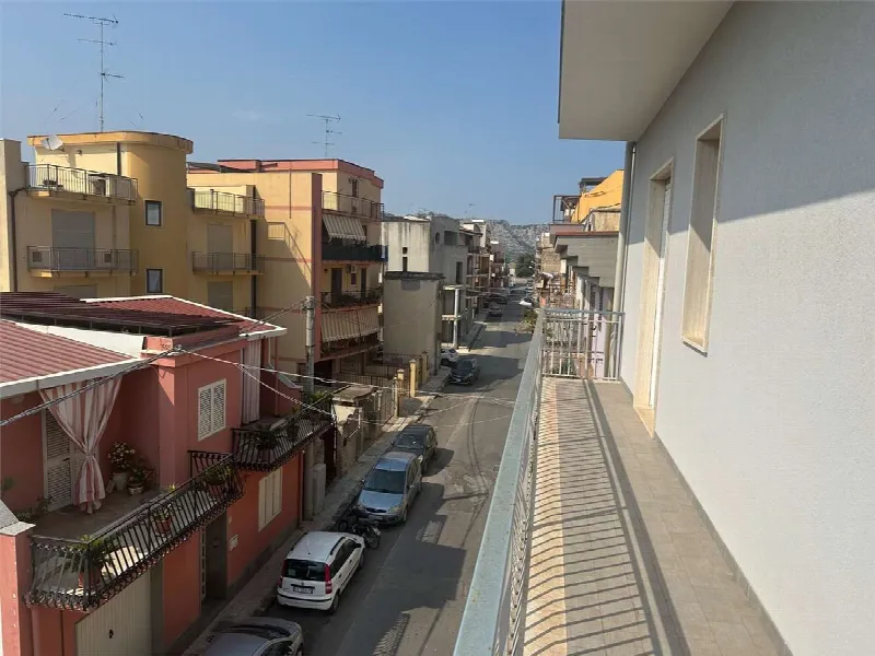 Appartamento in vendita a Floridia - foto 1