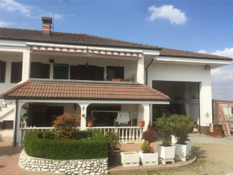 Villa in vendita a Scalenghe - foto 1