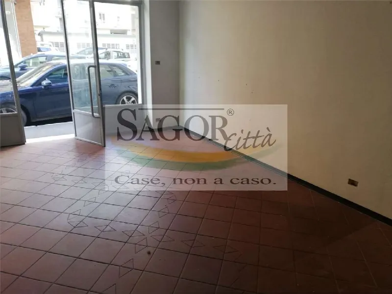Ufficio in vendita a Pinerolo - foto 1