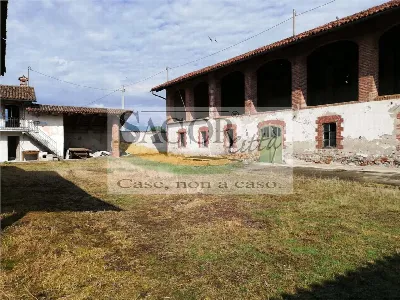 Rustico/Casale in vendita a Pinerolo - foto 2
