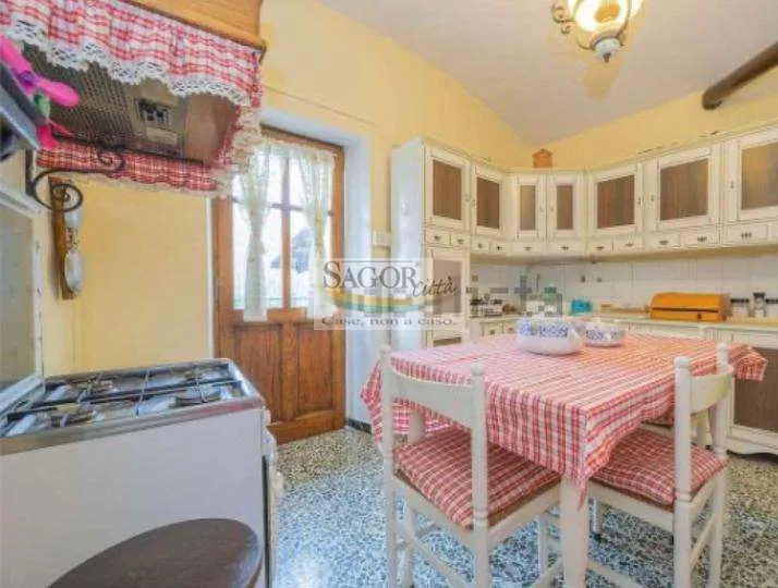 Rustico/Casale in vendita a Rorà - foto 1