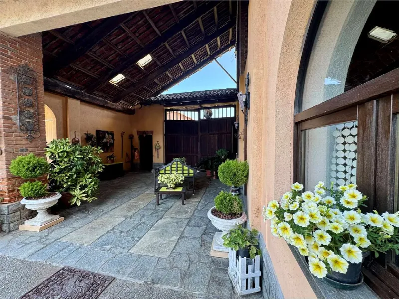 Rustico/Casale in vendita a Pinerolo - foto 1