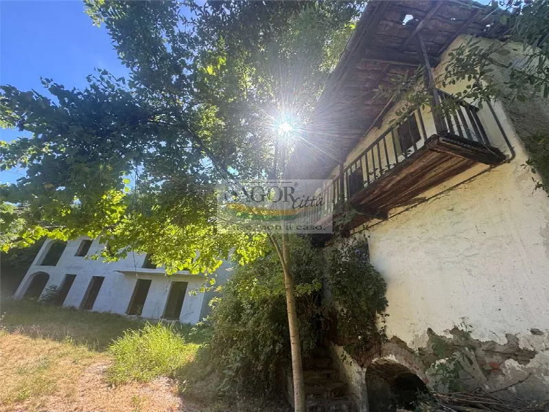 Rustico/Casale in vendita a Pinerolo - foto 1