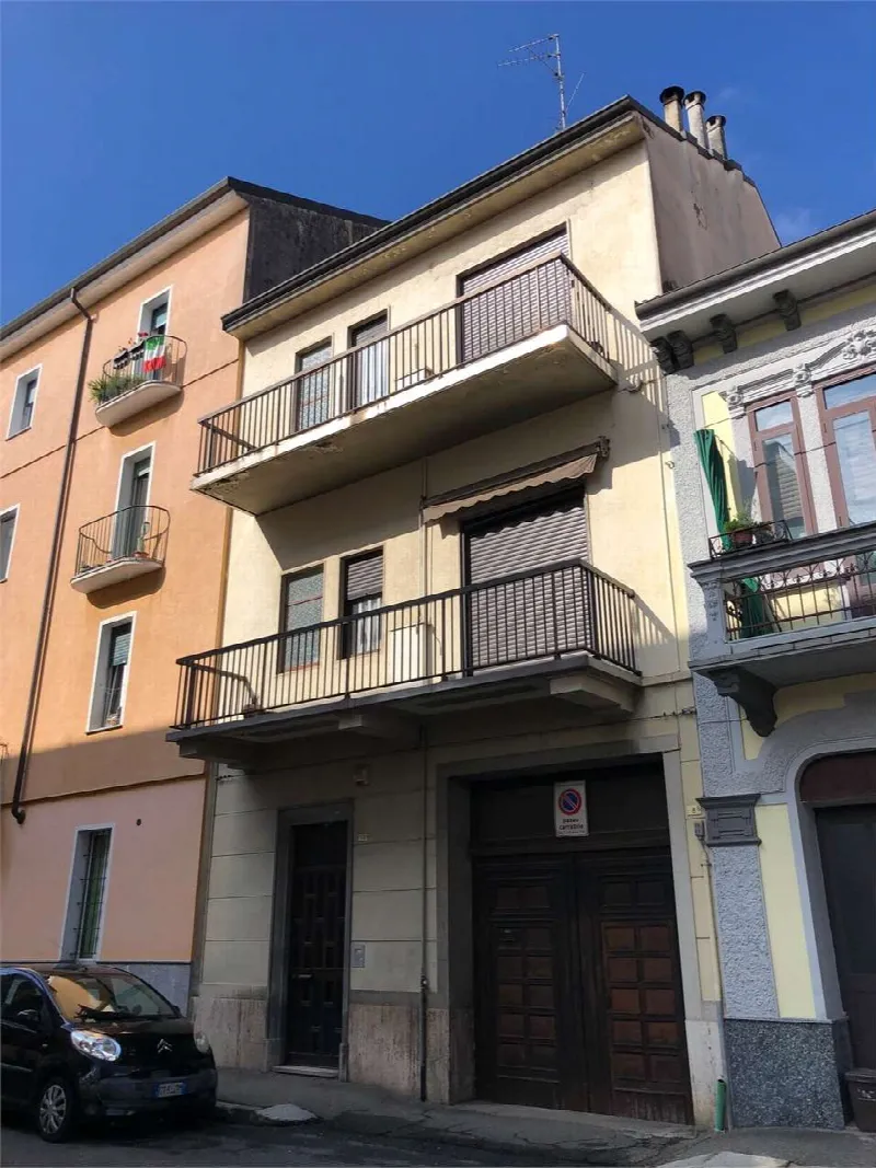 Casa Indipendente in vendita a Novara, Porta Mortara, Sacro Cuore, San Martino, San Paolo - foto 1