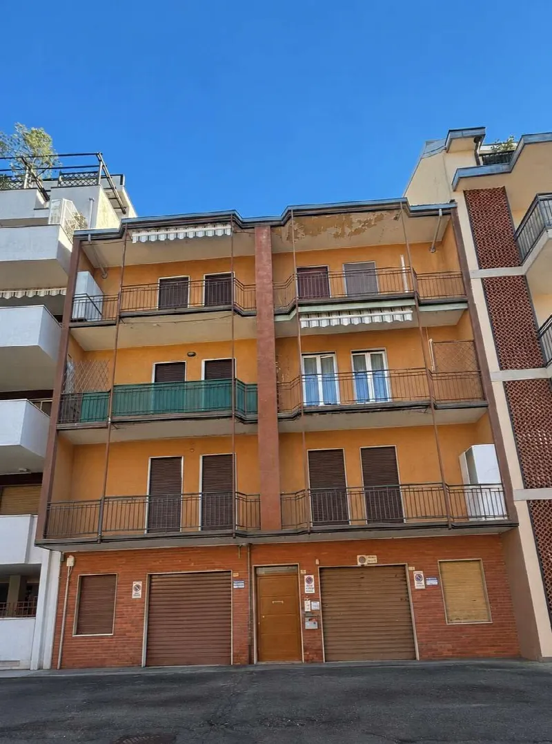 Appartamento in vendita a Novara, Porta Mortara, Sacro Cuore, San Martino, San Paolo - foto 1