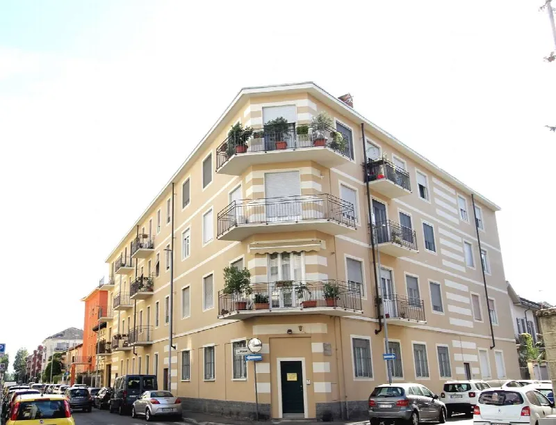 Appartamento in vendita a Novara, Porta Mortara, Sacro Cuore, San Martino, San Paolo - foto 1