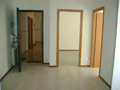Ufficio in vendita a Perugia, Semicentro, ... - foto 2