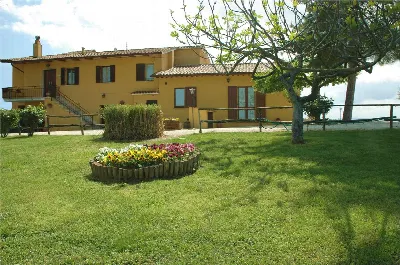 Rustico/Casale in vendita a Deruta - foto 1