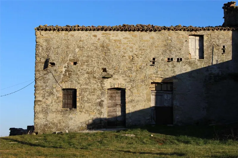 Rustico/Casale in vendita a Valfabbrica - foto 10
