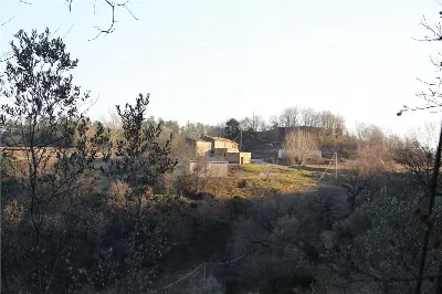 Rustico/Casale in vendita a Valfabbrica - foto 3