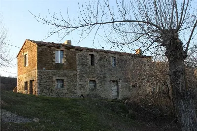 Rustico/Casale in vendita a Valfabbrica - foto 4
