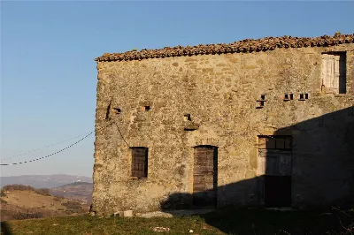 Rustico/Casale in vendita a Valfabbrica - foto 8