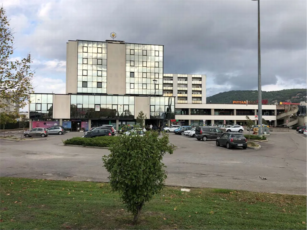 Ufficio in vendita a Perugia, San Sisto, Lacugnano, San Mariano, Santa Sabina - foto 5