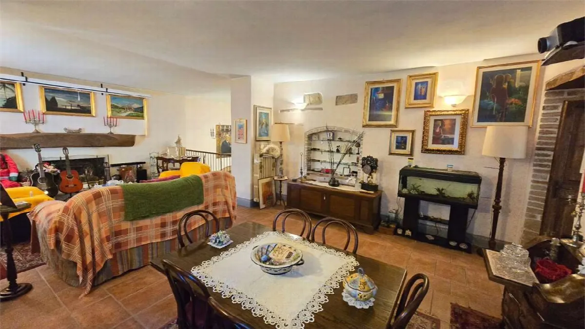 Rustico/Casale in vendita a Corciano - foto 3