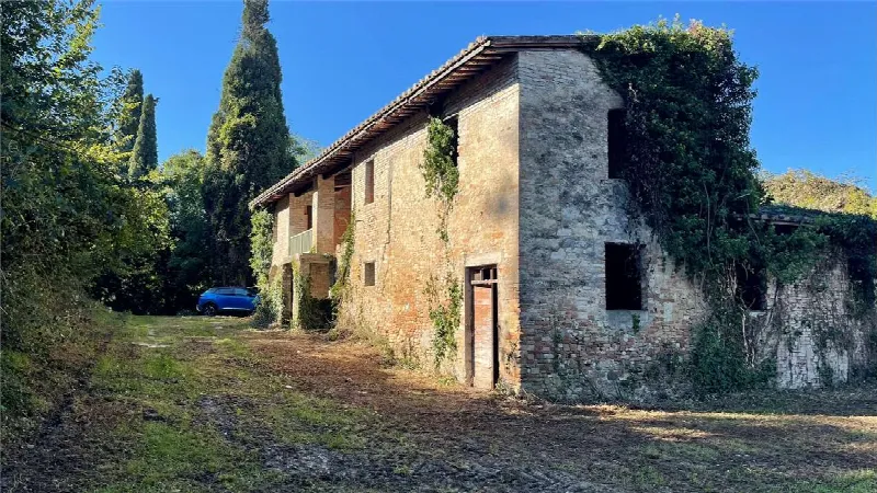 Rustico/Casale in vendita a Deruta - foto 1