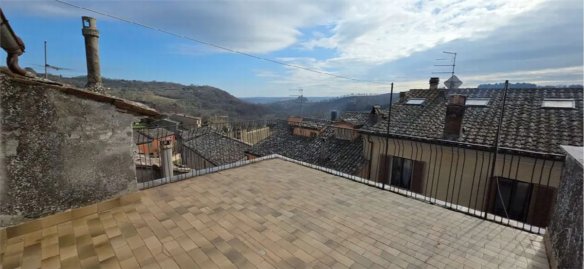 Palazzo/Stabile in vendita a Castel Viscardo - foto 3