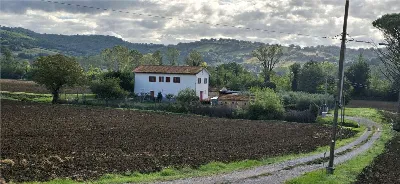 Rustico/Casale in vendita a Perugia - foto 2