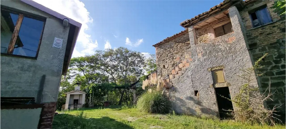 Rustico/Casale in vendita a Gubbio - foto 4