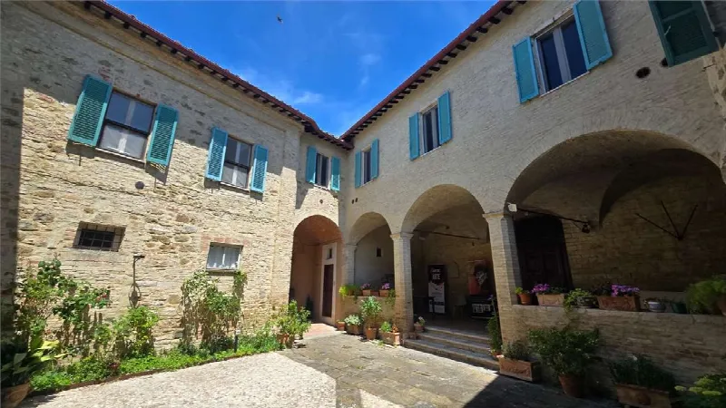 Palazzo/Stabile in vendita a Perugia, Centro, elce - foto 10