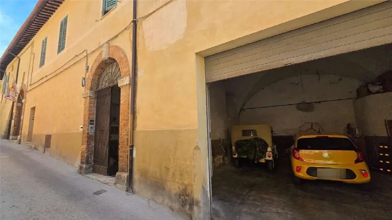 Palazzo/Stabile in vendita a Perugia, Centro, elce - foto 6