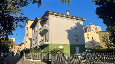 Palazzo/Stabile in vendita a Perugia, Semi... - foto 1