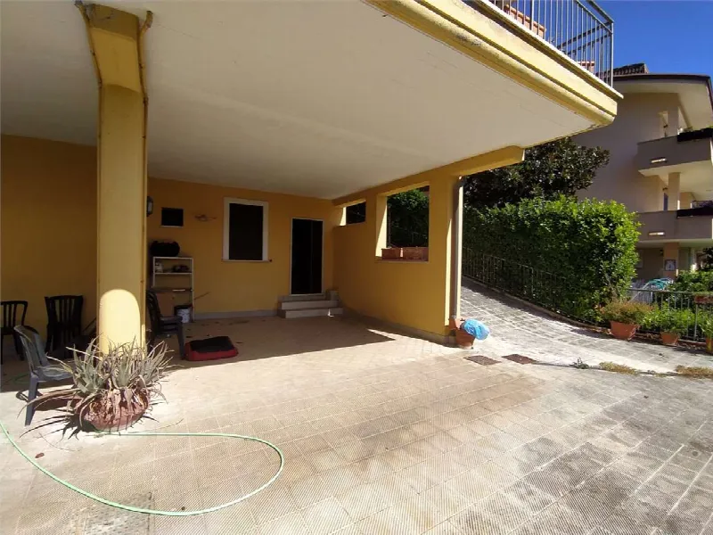 Villa in vendita a Frosinone - foto 1