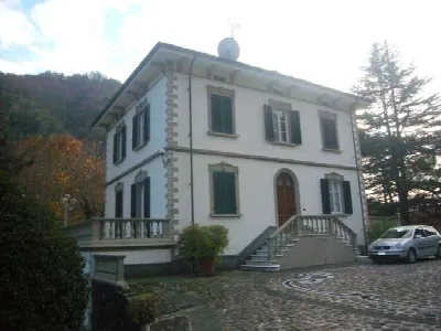Villa in vendita a Bagni di Lucca - foto 1