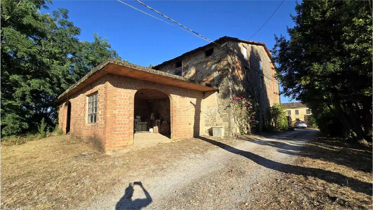 Rustico/Casale in vendita a Capannori - foto 2
