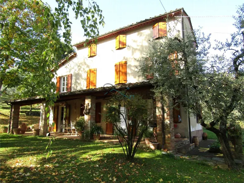 Rustico/Casale in vendita a Capannori - foto 1