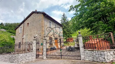 Rustico/Casale in vendita a Molazzana - foto 9