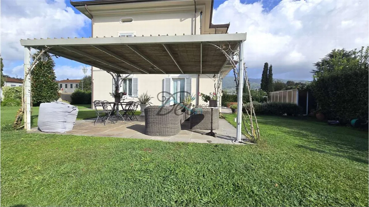 Villa in vendita a Capannori - foto 2