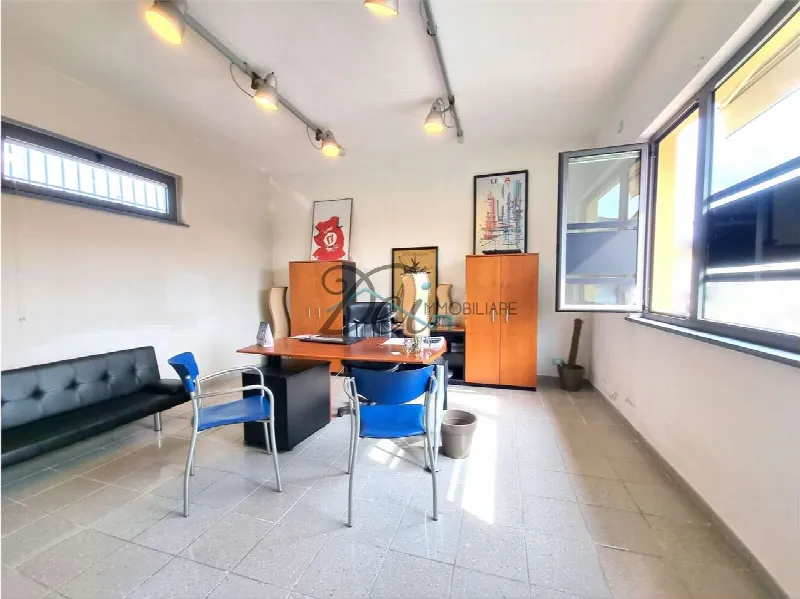 Ufficio in vendita a Capannori - foto 1