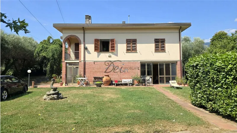Villa in vendita a Capannori - foto 1