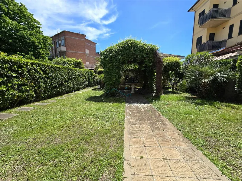 Appartamento in vendita a Camaiore - foto 1