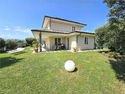 Villa in vendita a Lucca - foto 3