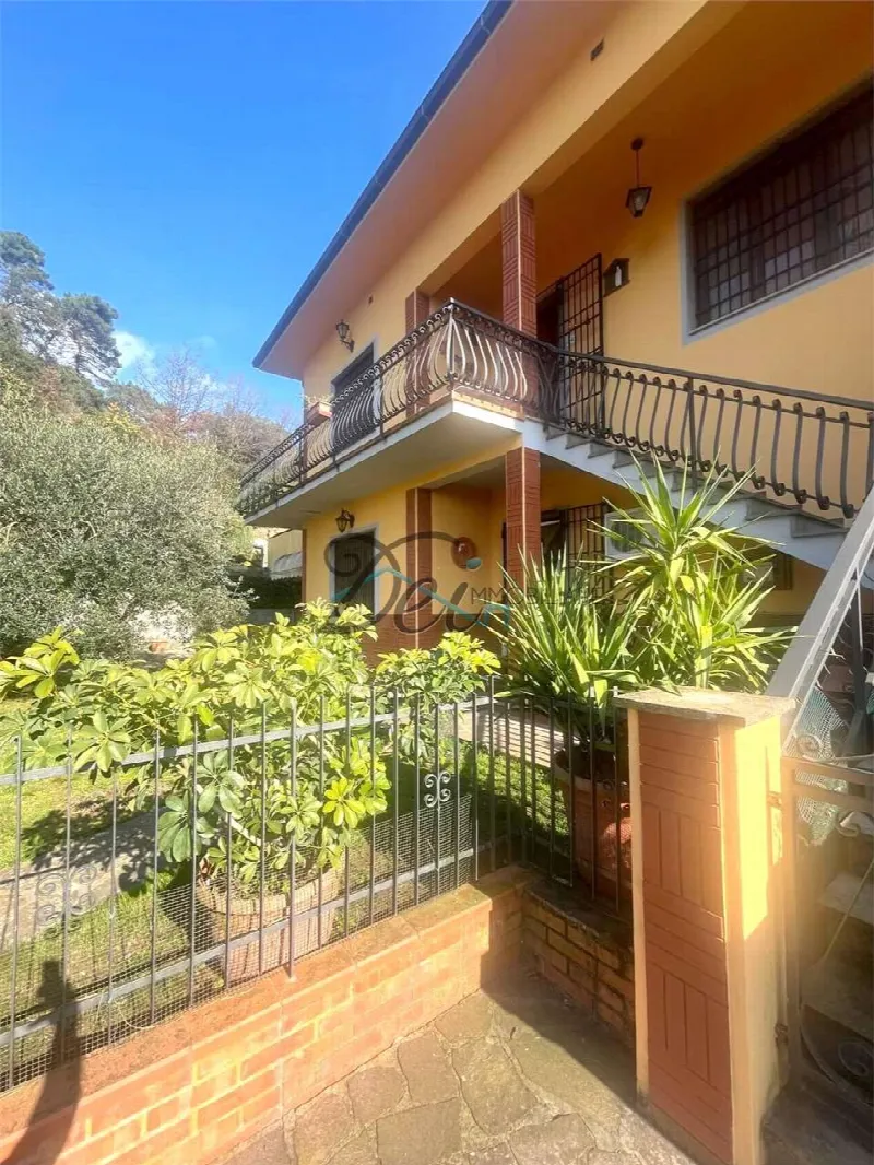 Villa in vendita a Capannori - foto 1