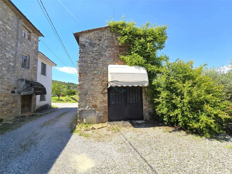 Rustico/Casale in vendita a Capannori - foto 2