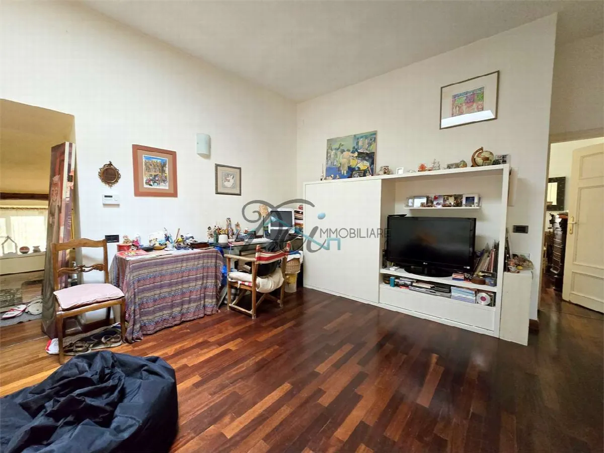 Appartamento in vendita a Lucca, Centro Storico - foto 2