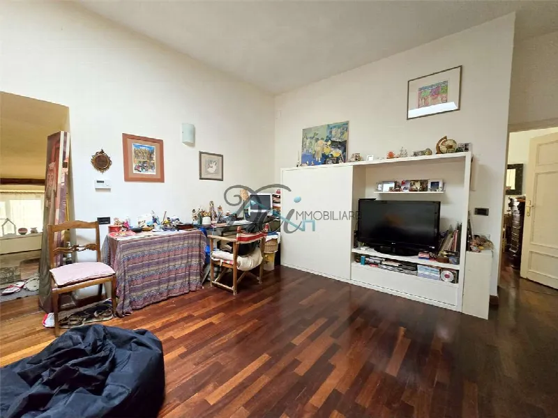 Appartamento in vendita a Lucca, Centro storico - foto 2