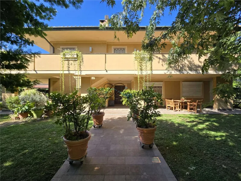 Villa in vendita a Capannori - foto 1