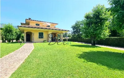 Villa a Capannori